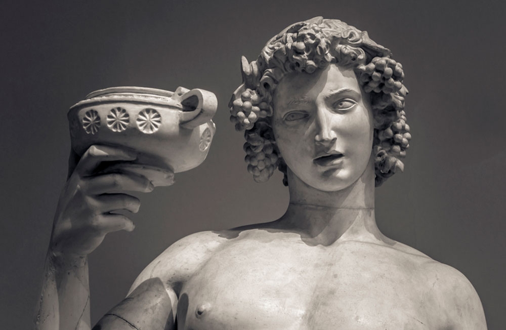 Tiyatro Oyunlarının Adandığı Dionysos Heykeli